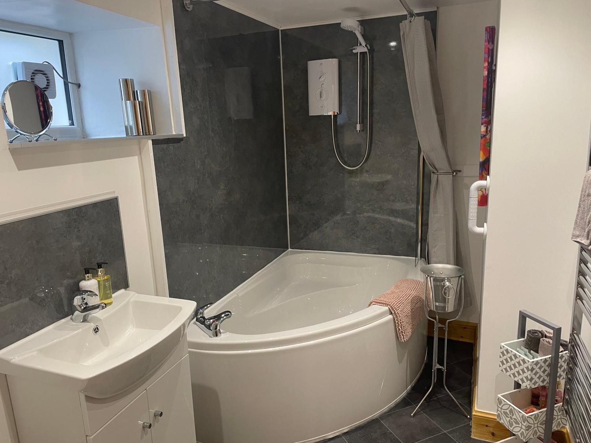 אובאן The Mews 2 Bedroom With Private Parking מראה חיצוני תמונה