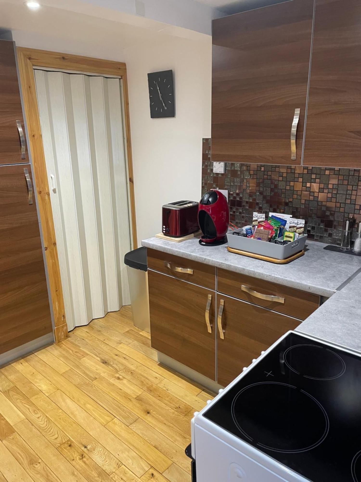 אובאן The Mews 2 Bedroom With Private Parking מראה חיצוני תמונה