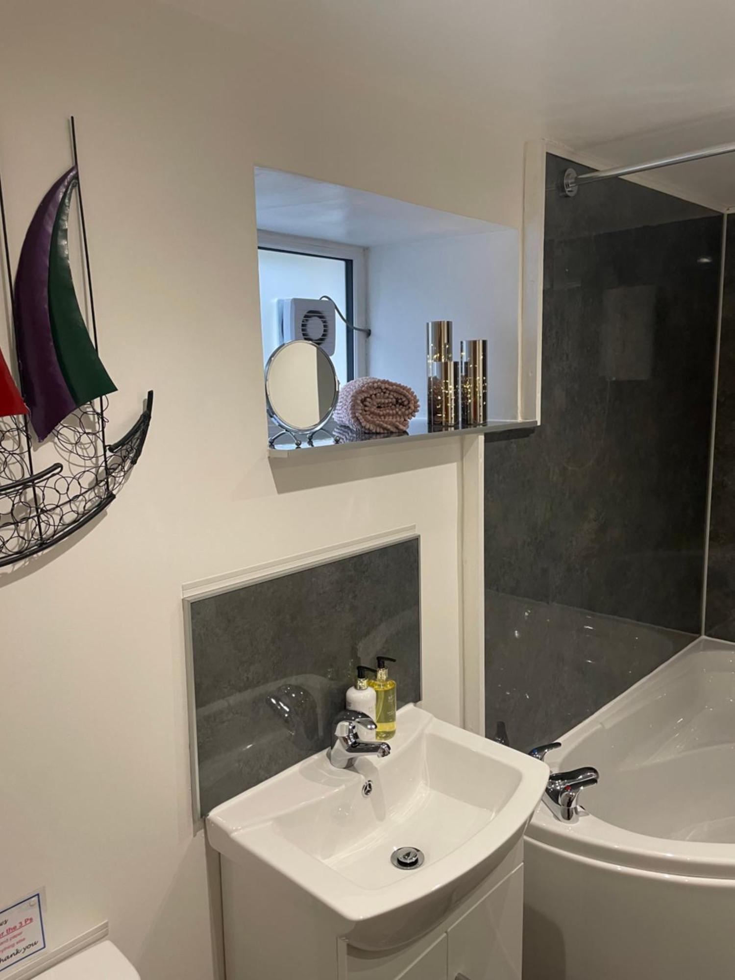 אובאן The Mews 2 Bedroom With Private Parking מראה חיצוני תמונה